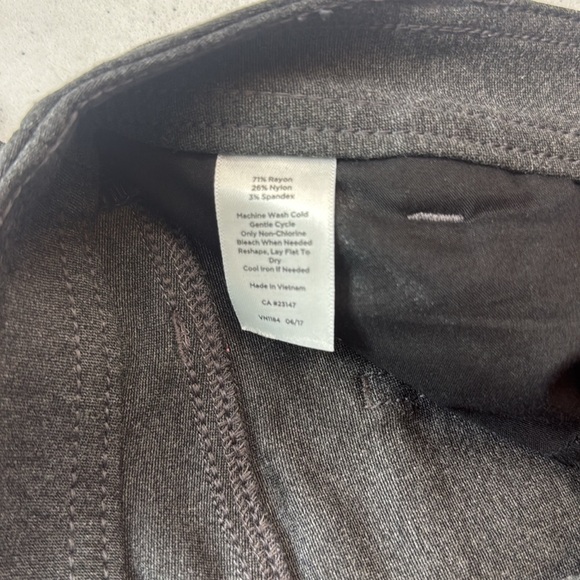Women’s Talbots Petites Charcoal Gray Ankle Pants Size 4P EUC - Picture 4 of 5